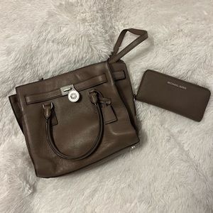 Almost brand new MK bag and wallet combo
